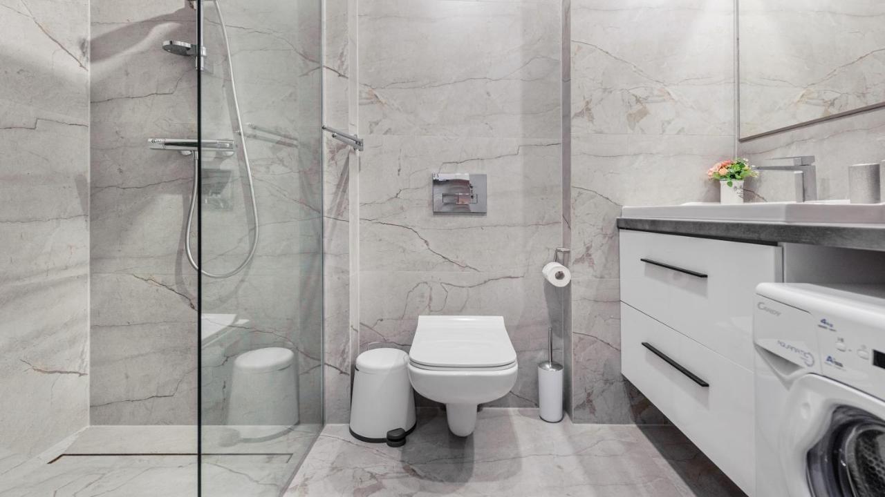 Apartament Blekitna Laguna Z Basenem - Ul Kasprowicza 20A - Holiday City Kołobrzeg Eksteriør bilde